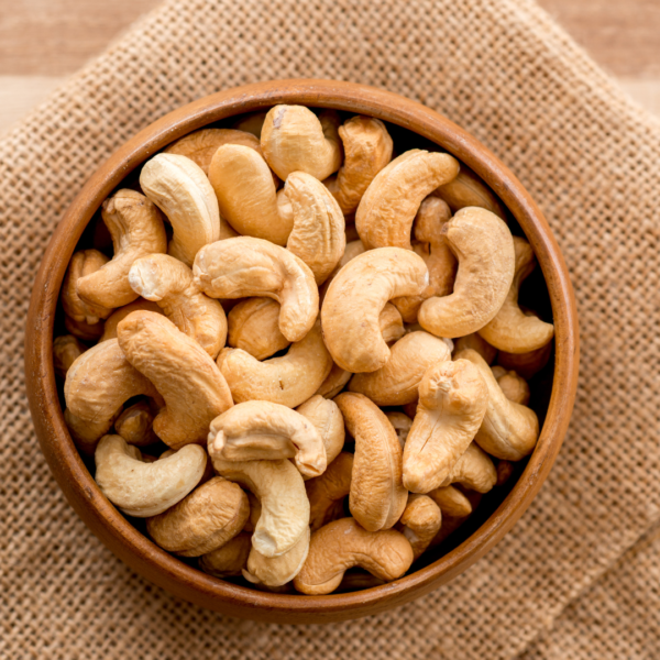 Roasted Cashews (kajo) in a bowl