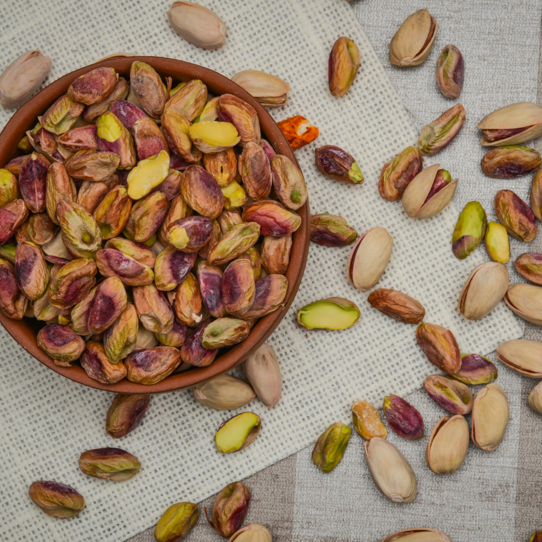 Pistachio in a bowl